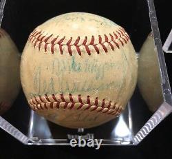 1950's BOSTON RED SOX TEAM / TED WILLIAMS HOF AUTOGRAPHED SIGNED BASEBAL