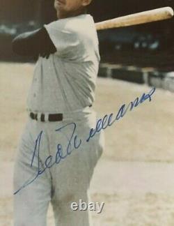 Hof Ted Williams Signed Auto 8x10 Pic Photo Red Sox Beckett Slabbed Authentic