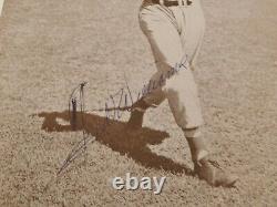 Ted Williams Signed / Autographed 8x10 Black & White Print JSA LOA Red Sox HOF